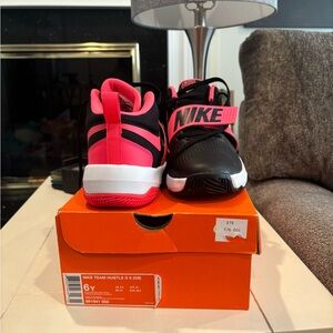 Nike Kids Team Hustle Black and Pink Sneakers 6Y